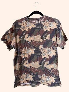 Nunavut Hunter Camo Leaf Print T-Shirt Pocket Tee Outdoor Hunting Nature Shirt